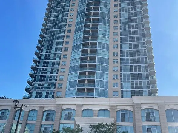9 George St N, Brampton, ON