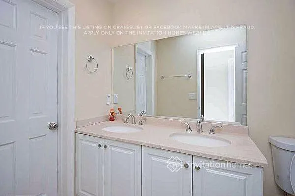 1710 Puritan Ave — Photo 13