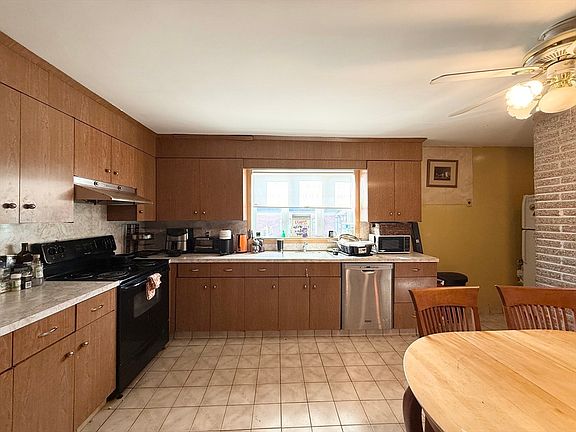 5th image of 540 Main St #2