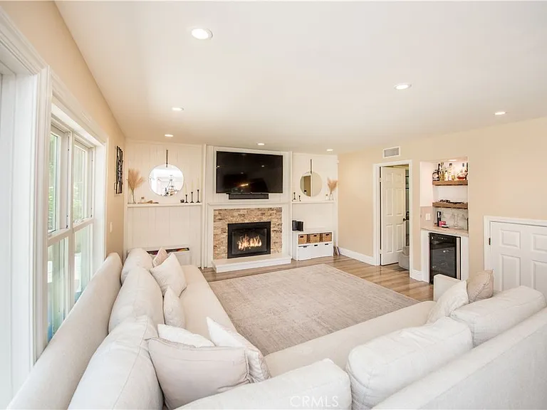 270 S Riverwood Cir — Photo 18