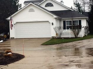 6869 Hidden Lake Trl #34, Brecksville, OH 44141