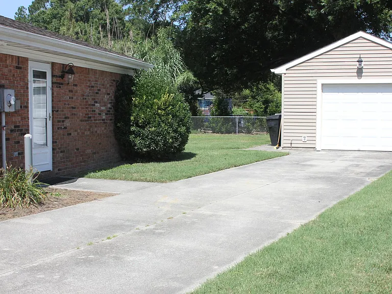 2349 Custom Cir — Photo 39