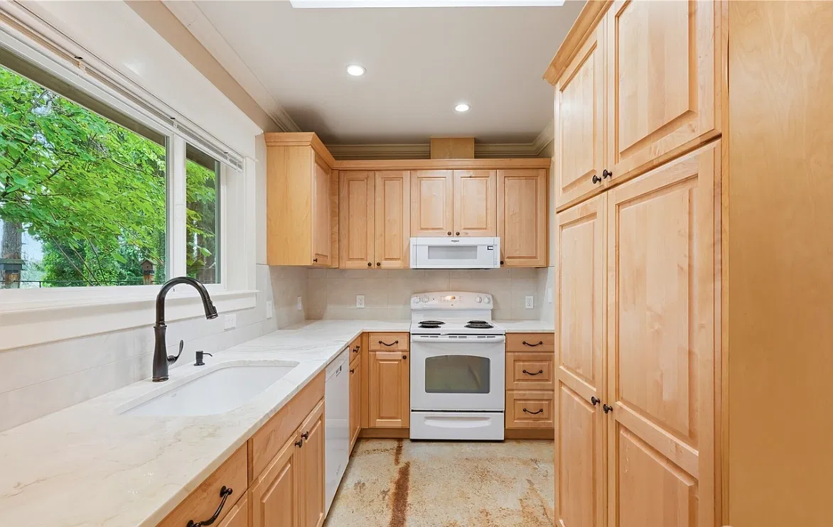 Studio, 1.5 bath, 506 sqft, $1,990 — Photo 3