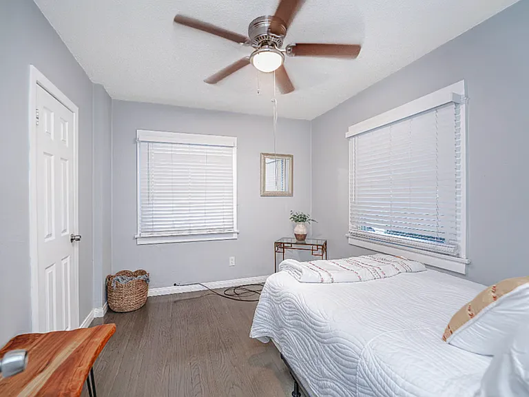 924 W Walnut Ave — Photo 16