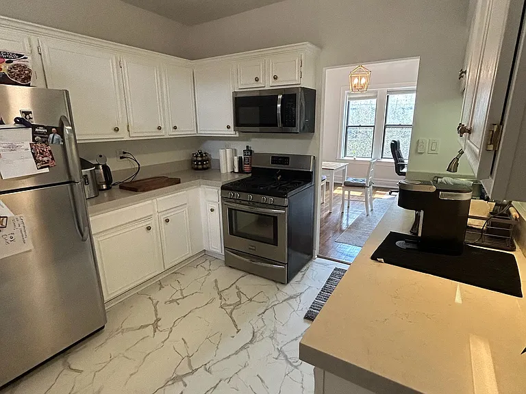 541 W Brompton Ave #3N — Photo 16