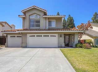 243 Lone Oak Dr, Vacaville, CA