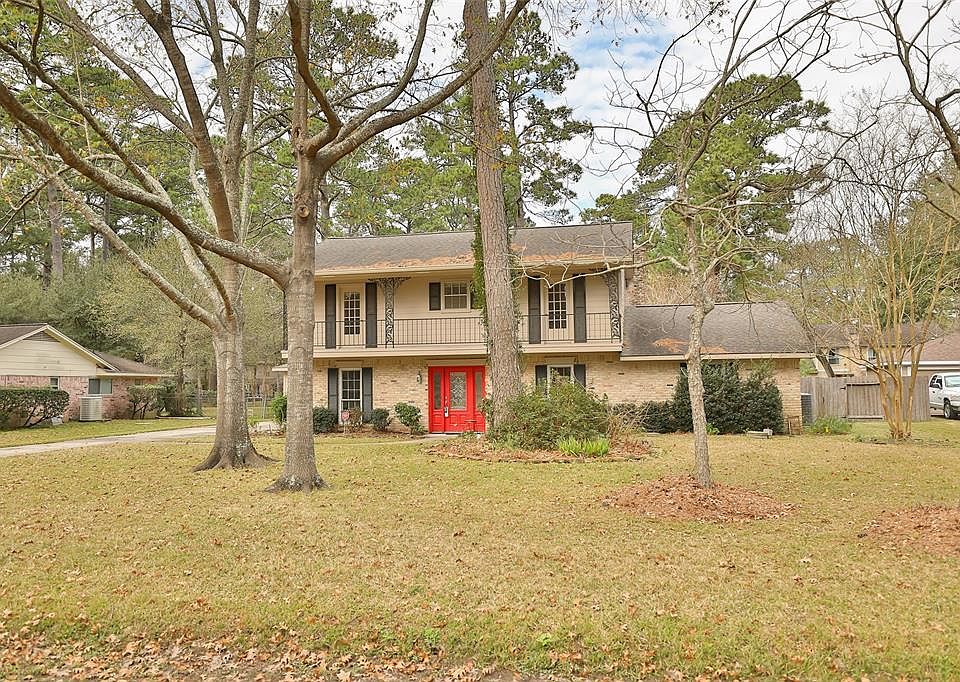 Make 13019 Carla Way your home! Inviting front door to greet you.