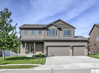 7816 S 190th St, Omaha, NE 68136