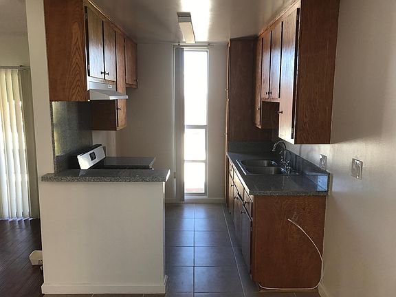 4th image of 3838 W 8th St APT 10