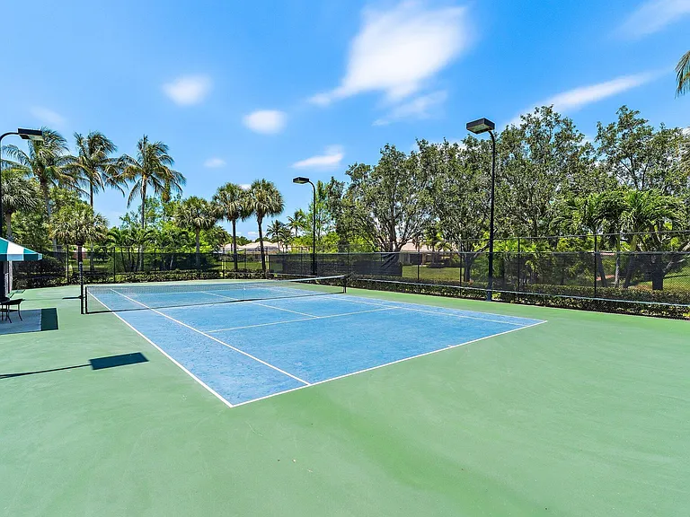 4526 Illicium Dr — Photo 50