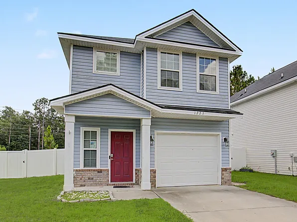 1223 Cypress Fall Cir, Hinesville, GA 31313