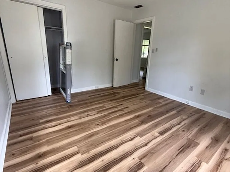 1016 Alba Dr — Photo 9
