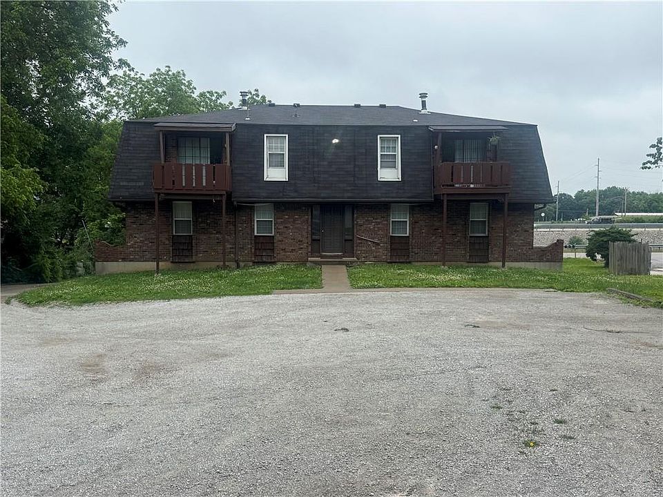 2nd image of 7008-7010 N Church Rd