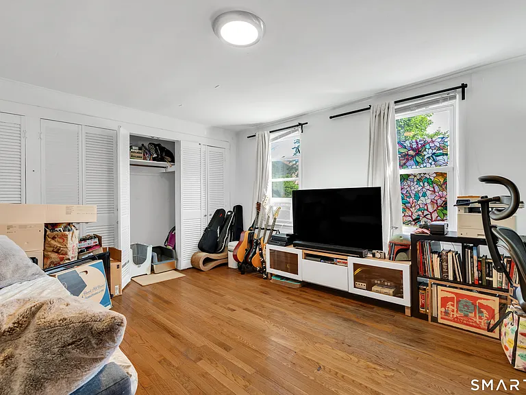 31 Clark St — Photo 12