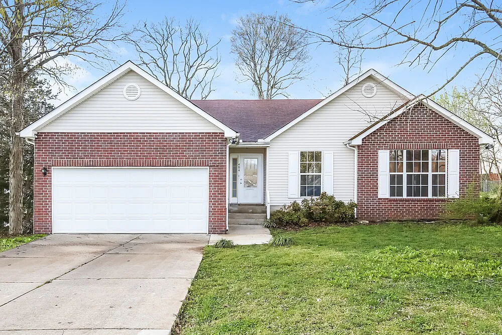 3 bed, 2.0 bath, 1473 sqft, $2,110 — Photo 1