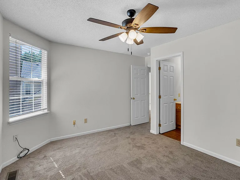 4401-4403 Cheryl Ct. — Photo 28