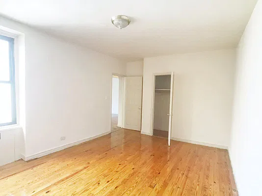 Rented by Bohemia Realty Group | media 4