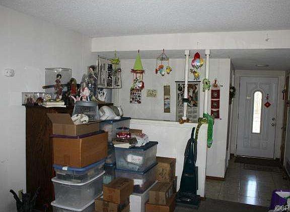 5th image of 814 N Greenpark Ave
