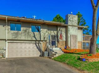 1045 Bridge St, Shoreview, MN 55126