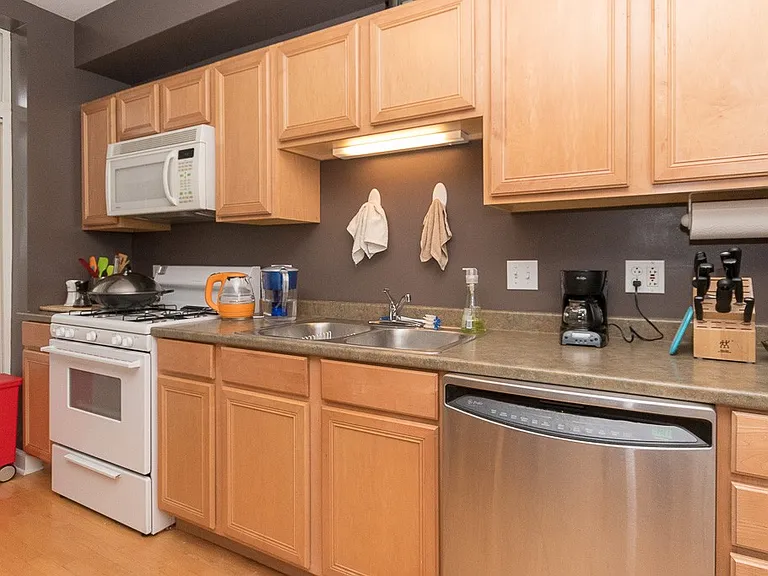5210 N Sawyer Ave #2 — Photo 13