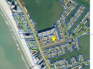 113 Wimbledon Ct, Redington Shores, FL 33708