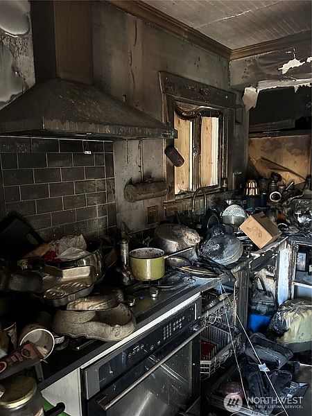 2nd image of 4013 High Street