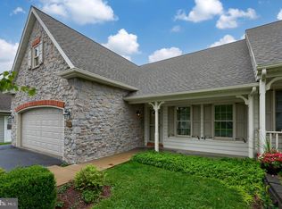 1022 Cambridge Dr, Manheim, PA 17545