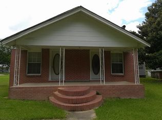 509 S Huntington St, Kosciusko, MS 39090