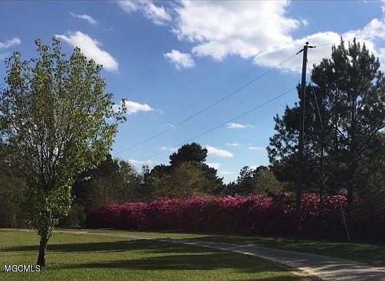 3rd image of 11 Rosewood Dr