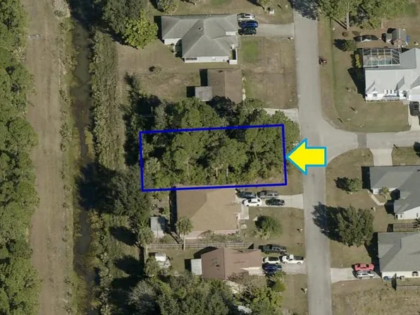 1354 Amador Ave NW, Palm Bay, FL 32907