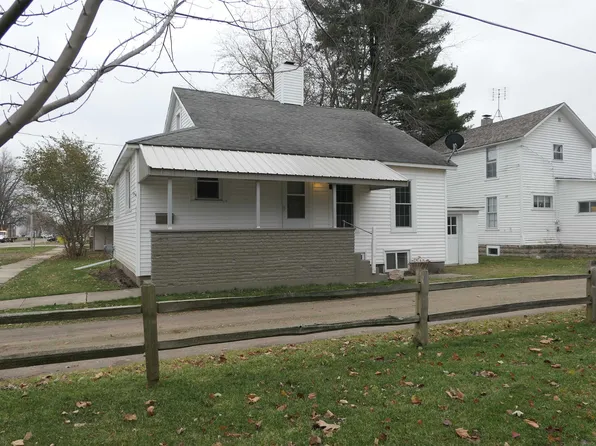 409 W Center St, Saint Louis, MI 48880