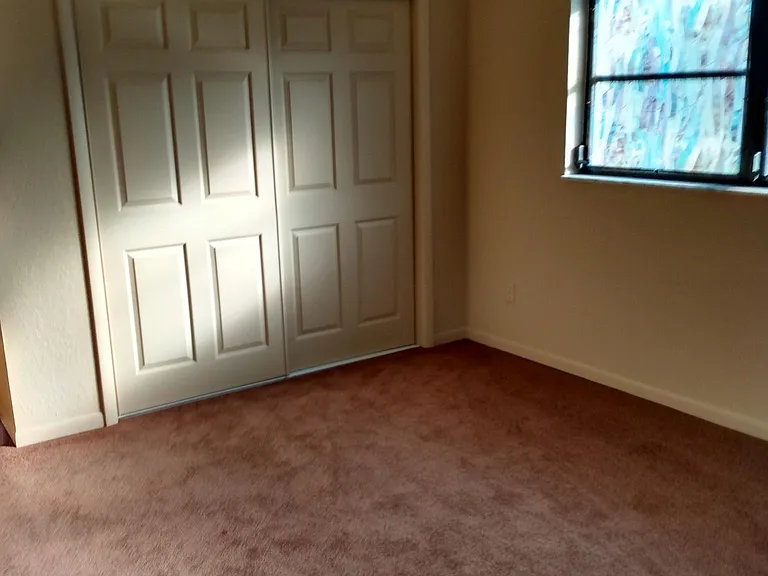 1 Sycamore Ct E — Photo 27