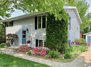 2150 Michelle Ct, Appleton, WI 54914