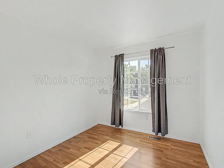 3731 Shefield Dr — Photo 15
