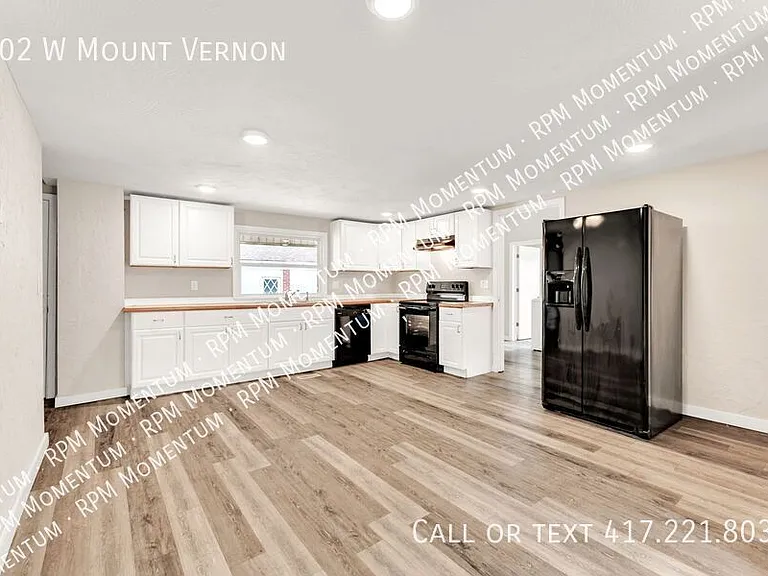 802 W Mount Vernon St — Photo 3