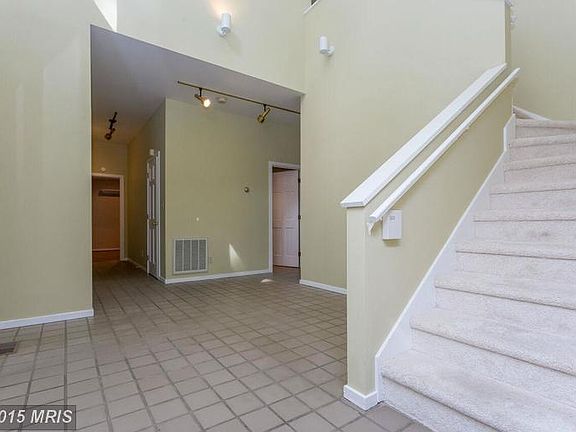 4th image of 219 Twin Lake Dr