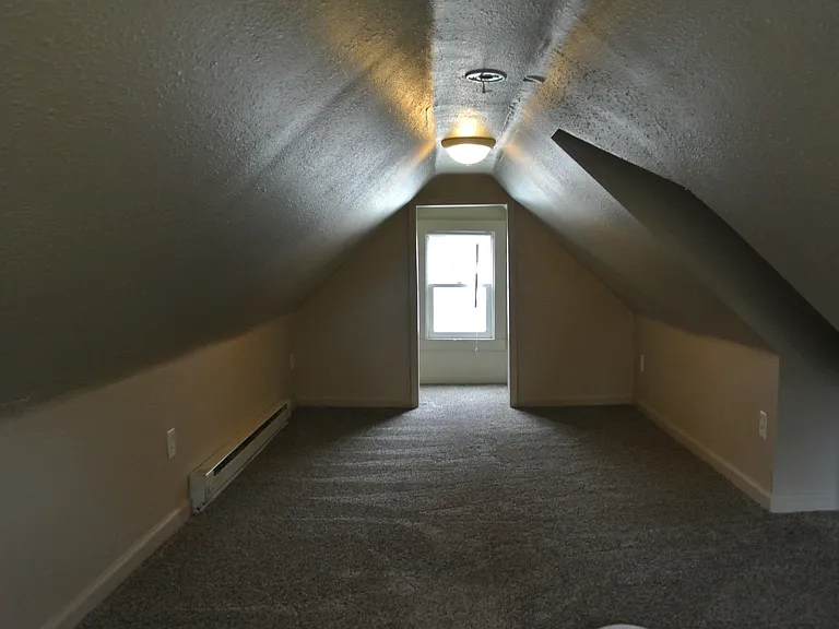 House- NW — Photo 9