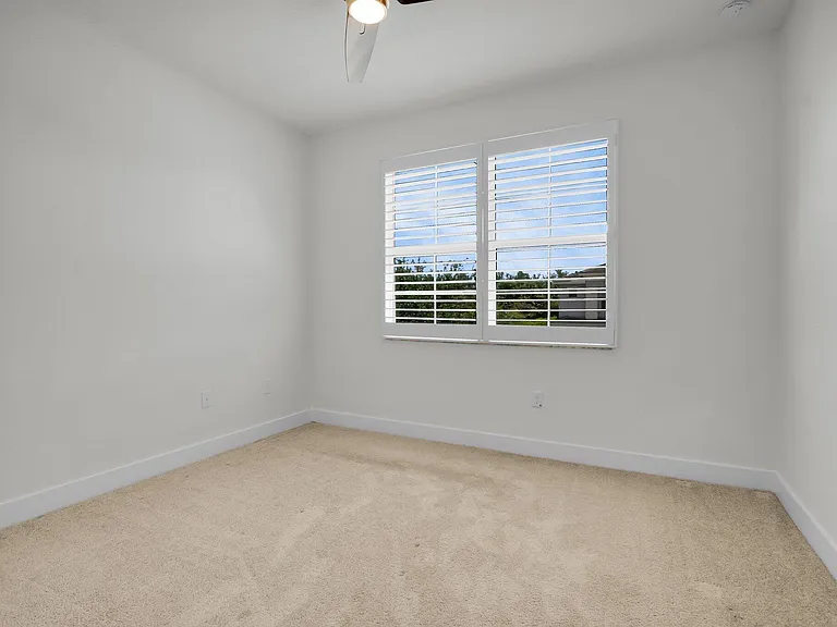 15205 Seaglass Terrace Ln — Photo 37