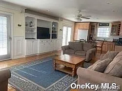 707 W Olive St — Photo 3