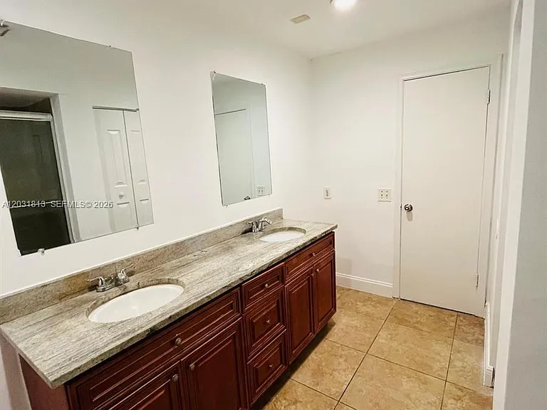 7701 SW 10th Ct #1A — Photo 12