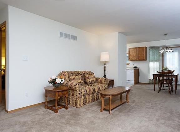 2nd image of 4984 Hurstborough Ct