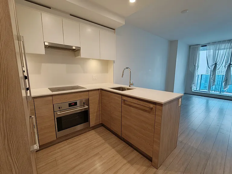 13615 Fraser Hwy #2502 — Photo 7