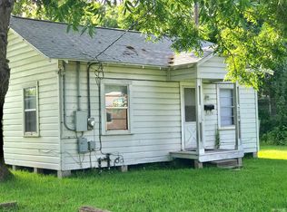 720 S Shanks Rd #17, Clute, TX 77531