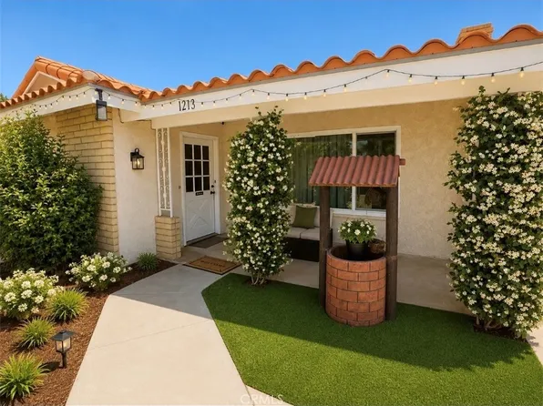 1212 Turquoise St, Hemet, CA 92543
