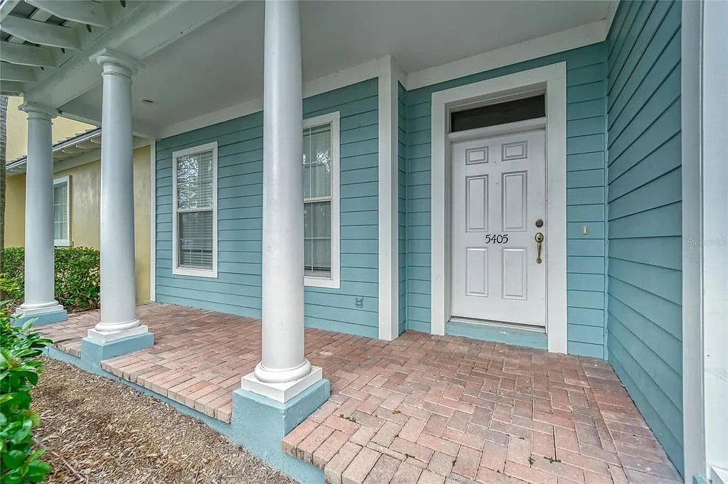 3 bed, 2.5 bath, 2450 sqft, $2,700 — Photo 2