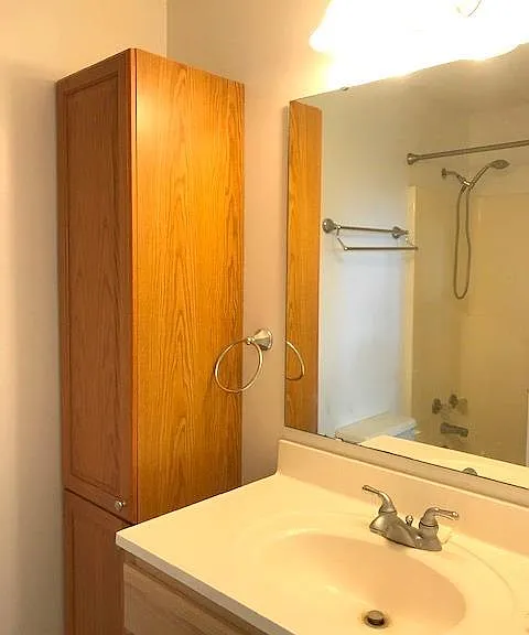 1413 Royal Oak Ct — Photo 10