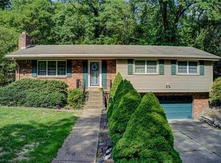 152 Thornberry Dr, Pittsburgh, PA