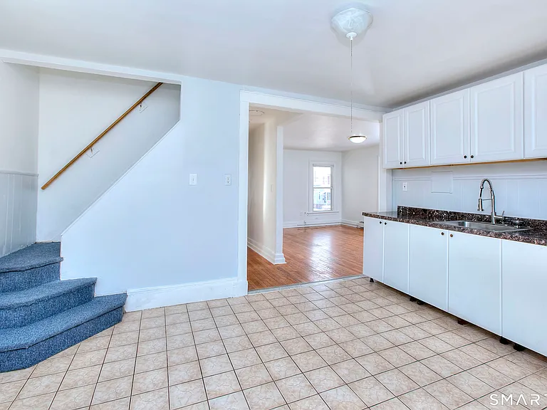 56 Franklin St — Photo 23