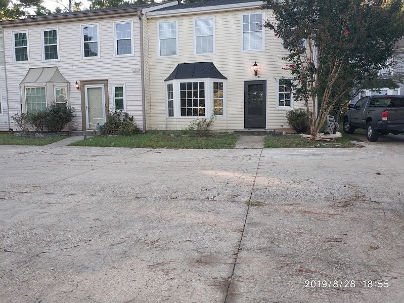 1st image of 1884 Norcross Chase Cir