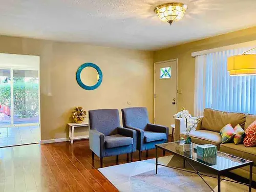 30 Sherland Ave #B Photo 1